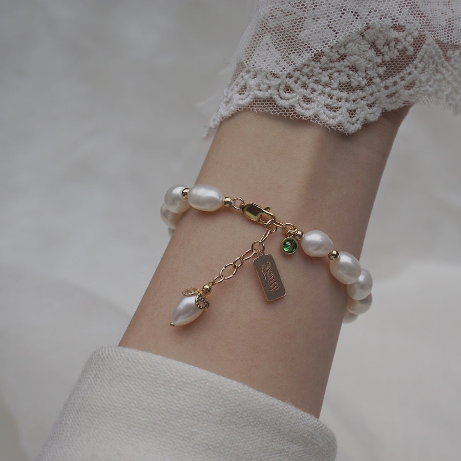Elevate Your Style with the Pearl and Zircon Bracelet – A Touch of Elegant Luxury