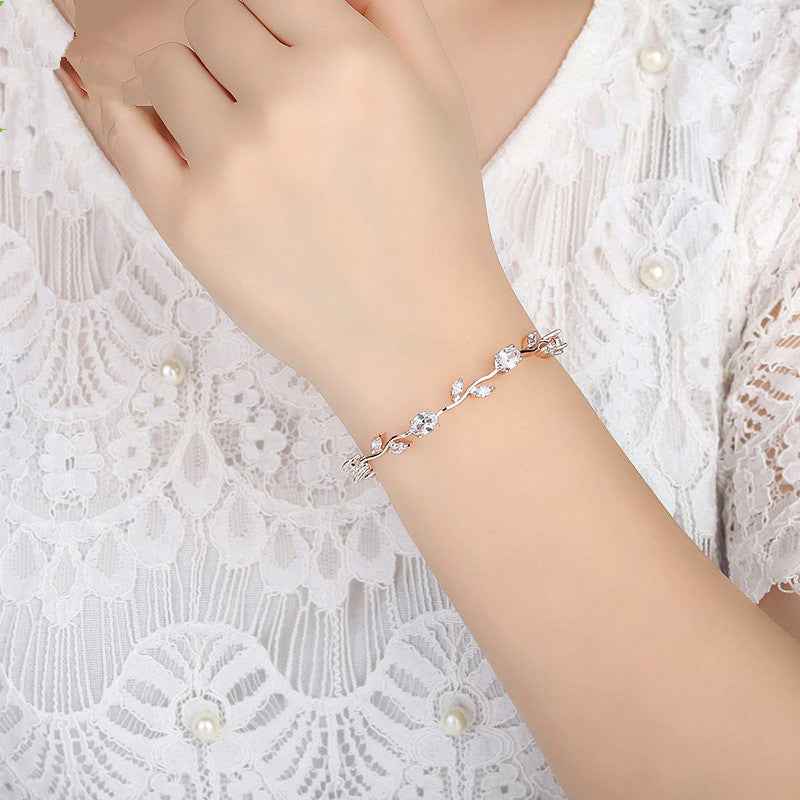 Zircon Crystal Cuff – Silver-Plated Everyday Sparkle