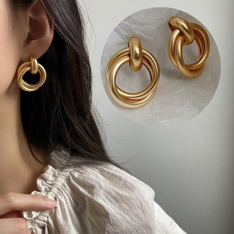 Baroque Statement Earrings – Retro Metal Ornaments